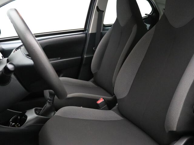 Toyota AYGO 1.0 VVT-i x Climate control | Bluetooth | Radio