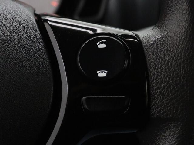 Toyota AYGO 1.0 VVT-i x Climate control | Bluetooth | Radio