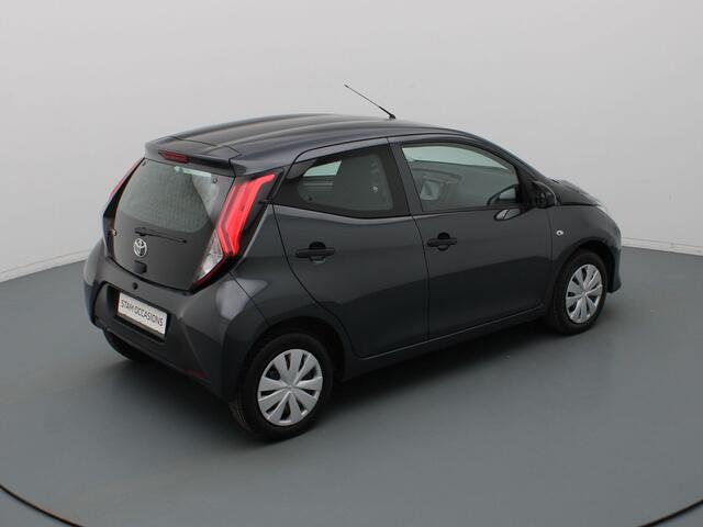 Toyota AYGO 1.0 VVT-i x Climate control | Bluetooth | Radio