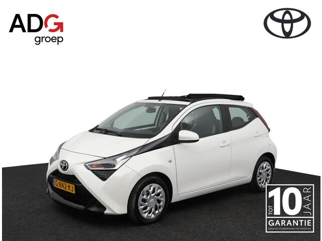 Toyota AYGO 1.0 VVT-i x-play limited | Electrisch vouwdak | Parkeercamera | Apple carplay - Android auto |