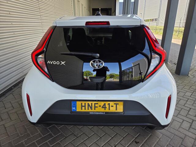 Toyota AYGO X 1.0 VVT-i MT Play