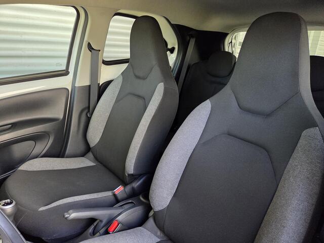 Toyota AYGO X 1.0 VVT-i MT Play
