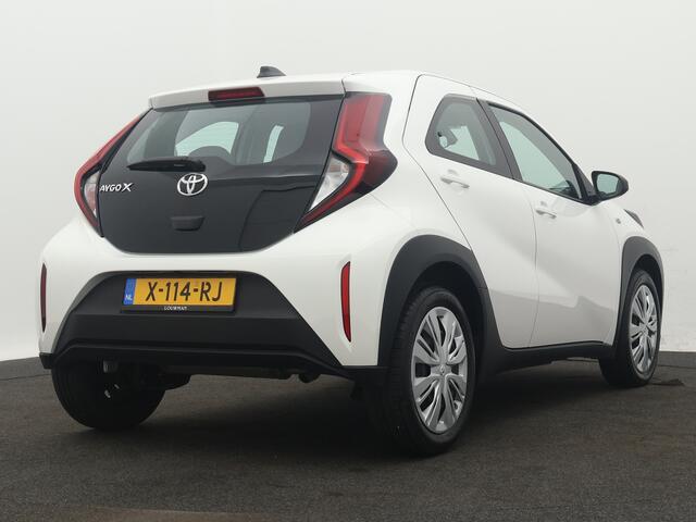 Toyota AYGO X 1.0 VVT-i S-CVT Play