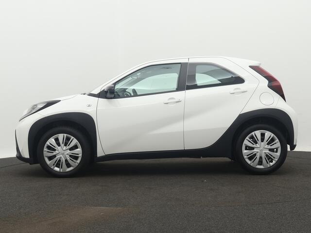 Toyota AYGO X 1.0 VVT-i S-CVT Play