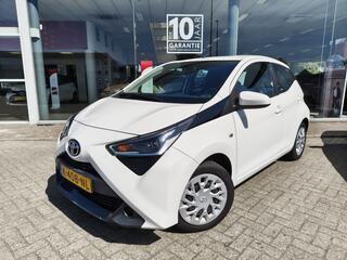 toyota-aygo-1.0-vvt-i-x-play-automa