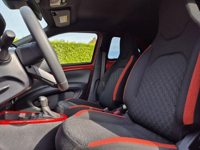 Toyota AYGO 1.0 VVT-i MT Automaat Pulse | Cruise | Parkeersensoren