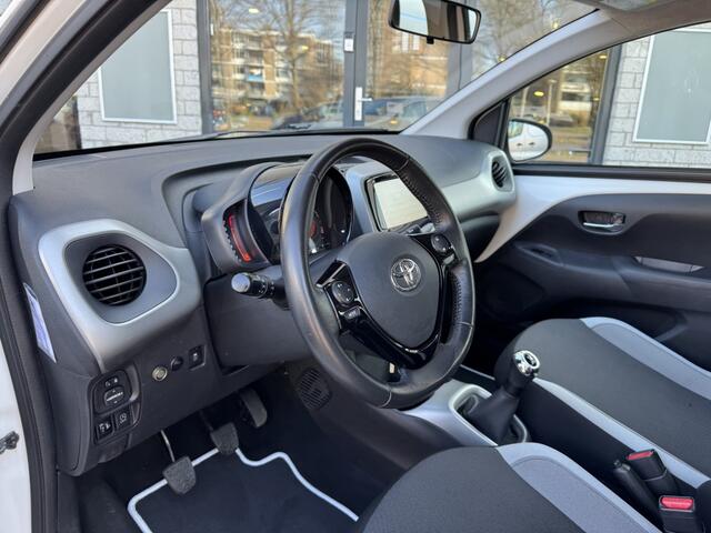 Toyota AYGO 1.0 VVT-i x-play Camera led Nap Beurt