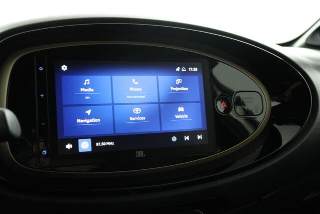 Toyota AYGO X 1.0 VVT-i MT Envy | Apple Carplay/Android Auto | Fietsendragerbeugel | Navigatie | Parkeercamera |