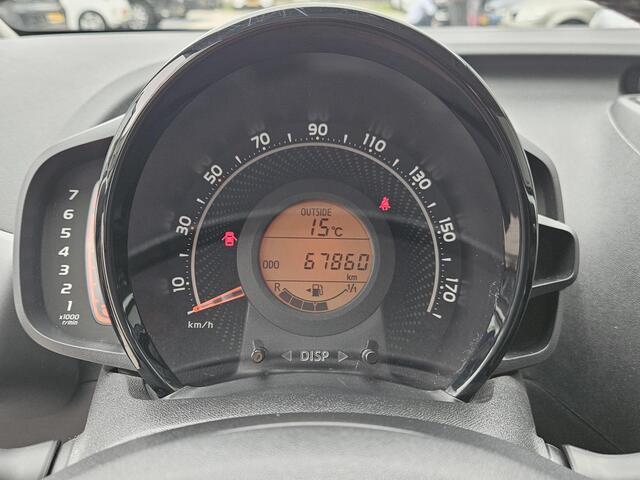Toyota AYGO 1.0 VVT-i x-play Carplay Camera Cruise