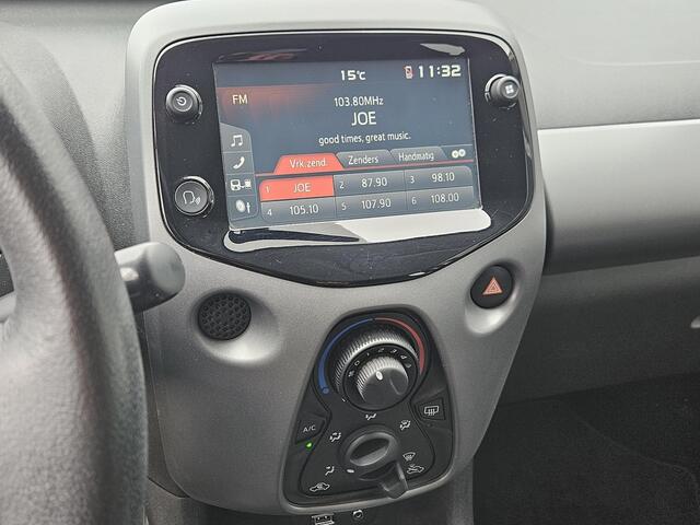 Toyota AYGO 1.0 VVT-i x-play Carplay Camera Cruise