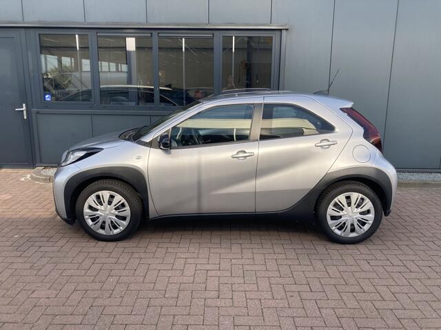 Toyota AYGO X 1.0 VVT-i Play 5-drs. CAMERA/CARPLAY/AIRCO/ADAPT.CRUISE