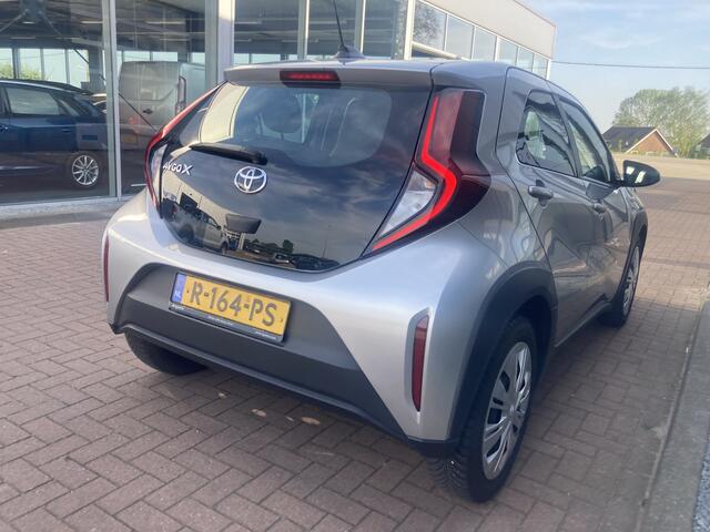 Toyota AYGO X 1.0 VVT-i Play 5-drs. CAMERA/CARPLAY/AIRCO/ADAPT.CRUISE