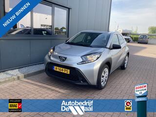 toyota-aygo-x-1.0-vvt-i-play-5-drs.