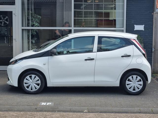 Toyota AYGO 1.0 VVT-i x-fun NAP / AIRCO /
