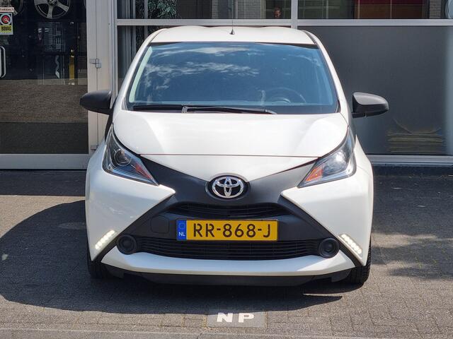 Toyota AYGO 1.0 VVT-i x-fun NAP / AIRCO /