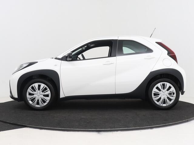 Toyota AYGO X 1.0 VVT-i MT Play