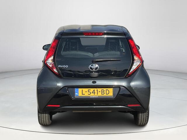 Toyota AYGO 1.0 VVT-i x-play **APPLE CARPLAY/ PARKEERCAMERA/ 36 MAANDEN GARANTIE**