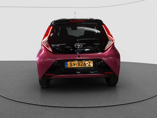 Toyota AYGO 1.0 VVT-i x-cite | LM velgen | Bi-Tone