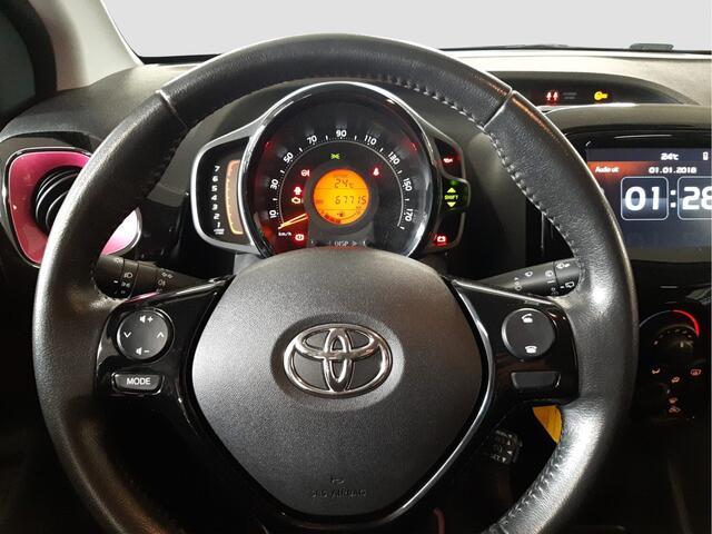 Toyota AYGO 1.0 VVT-i x-cite | LM velgen | Bi-Tone