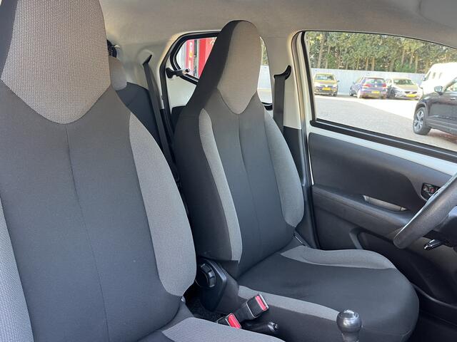Toyota AYGO 1.0 VVT-i x-fun Dealer Onderhouden