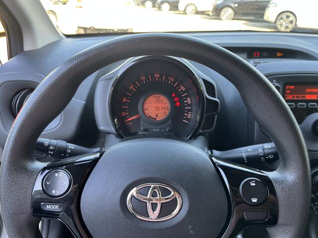 Toyota AYGO 1.0 VVT-i x-fun Dealer Onderhouden