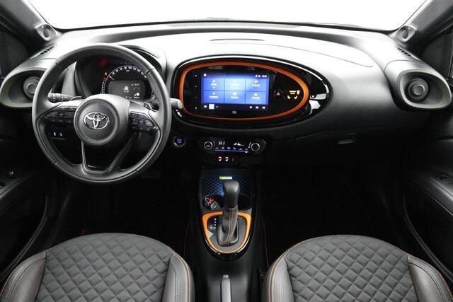 Toyota AYGO X 1.0 VVT-i S-CVT Limited AUTOMAAT | Half lederen bekleding | Stoelverwarming | Navigatie | Jbl Geluidssysteem |