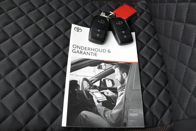 Toyota AYGO X 1.0 VVT-i S-CVT Limited AUTOMAAT | Half lederen bekleding | Stoelverwarming | Navigatie | Jbl Geluidssysteem |
