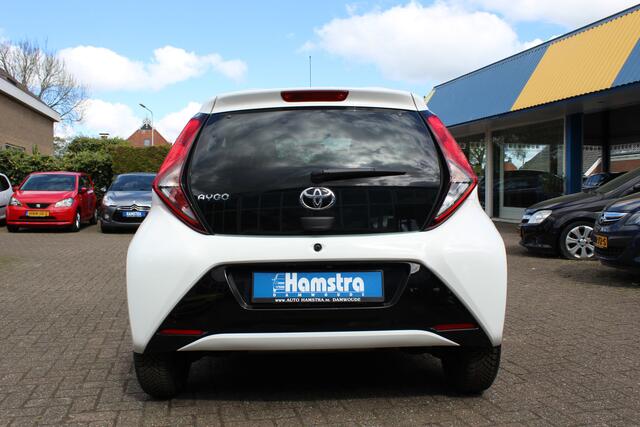 Toyota AYGO 1.0 VVT-i "X-Play - Team-D"