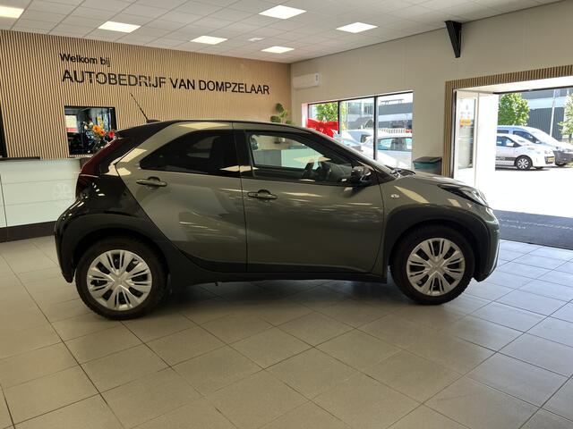 Toyota AYGO X 1.0 VVT-i MT Envy / Climate.C / Stoelverw. / Camera / Pdc V en A