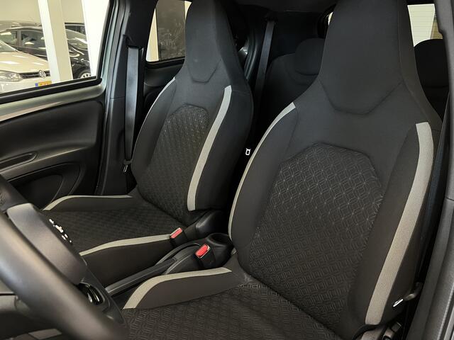 Toyota AYGO X 1.0 VVT-i MT Envy / Climate.C / Stoelverw. / Camera / Pdc V en A