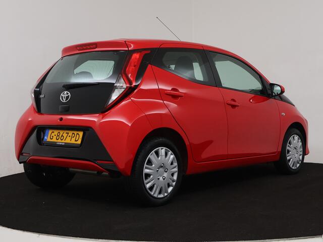 Toyota AYGO 1.0 VVT-i x-play limited