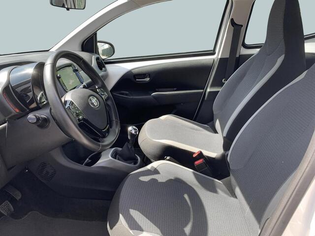Toyota AYGO 1.0 VVT-i x-play