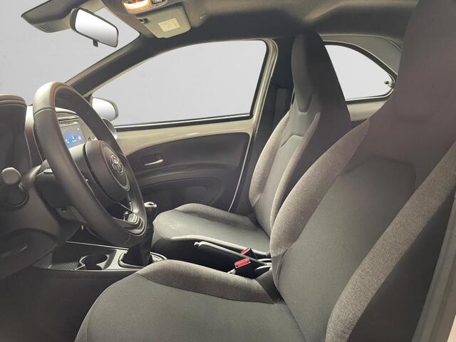 Toyota AYGO X 1.0 VVT-i MT Play | Airco | DAB | Bluetooth | stoelverwarming | achteruitrijcamera |
