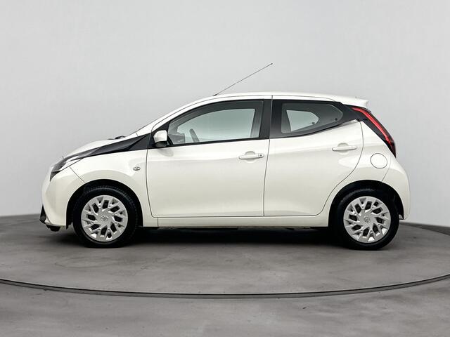 Toyota AYGO 1.0 VVT-i x-play limited