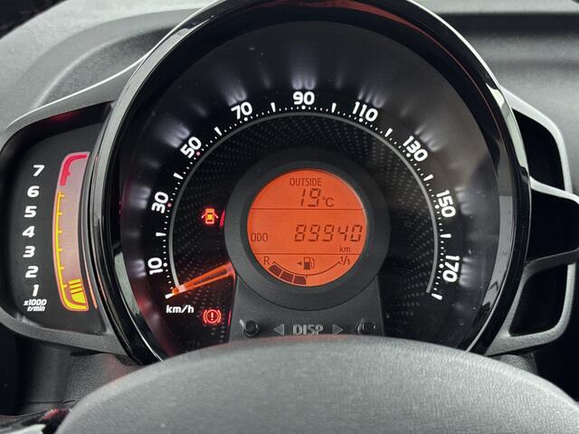 Toyota AYGO 1.0 VVT-i x-play limited
