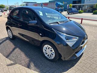 toyota-aygo-1.0-vvt-i-x-play