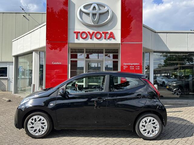 Toyota AYGO 1.0 VVT-i x-play, Navi, Camera, Bluetooth