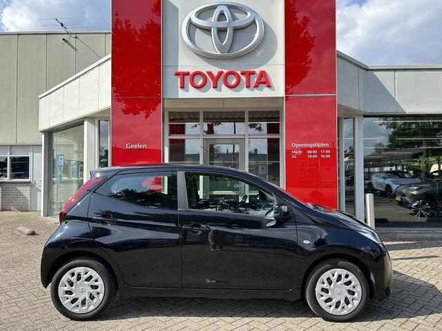 Toyota AYGO 1.0 VVT-i x-play, Navi, Camera, Bluetooth