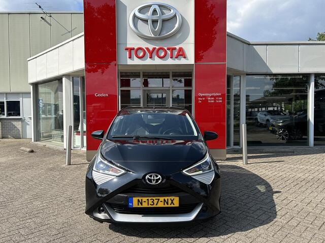 Toyota AYGO 1.0 VVT-i x-play, Navi, Camera, Bluetooth