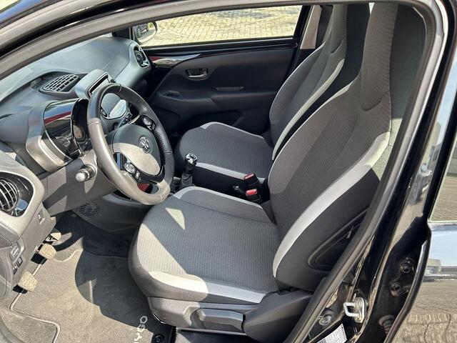 Toyota AYGO 1.0 VVT-i x-play, Navi, Camera, Bluetooth