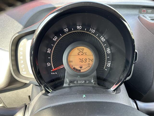 Toyota AYGO 1.0 VVT-i x-play, Navi, Camera, Bluetooth