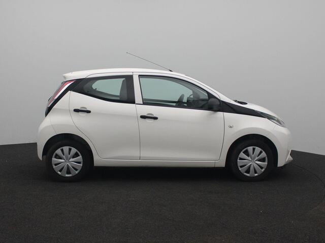 Toyota AYGO 1.0 VVT-i x-now