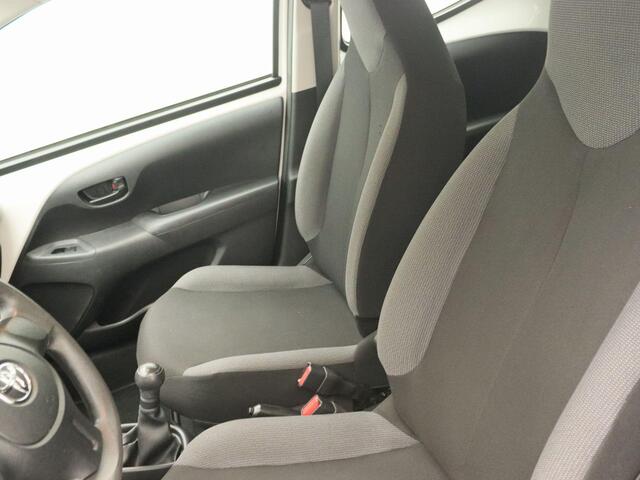 Toyota AYGO 1.0 VVT-i x-now