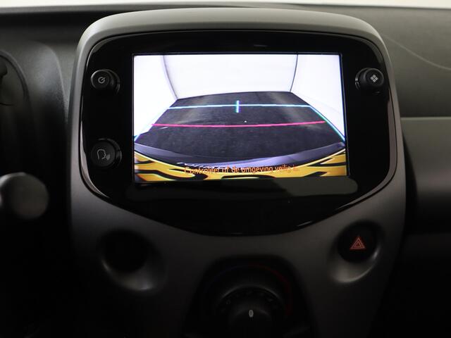 Toyota AYGO 1.0 VVT-i x-play cabrio | Airco | Camera |