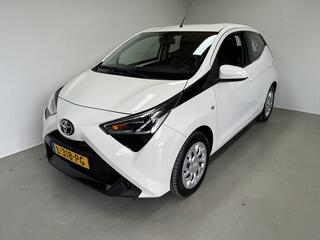 toyota-aygo-1.0-vvt-i-x-play-nap-ca