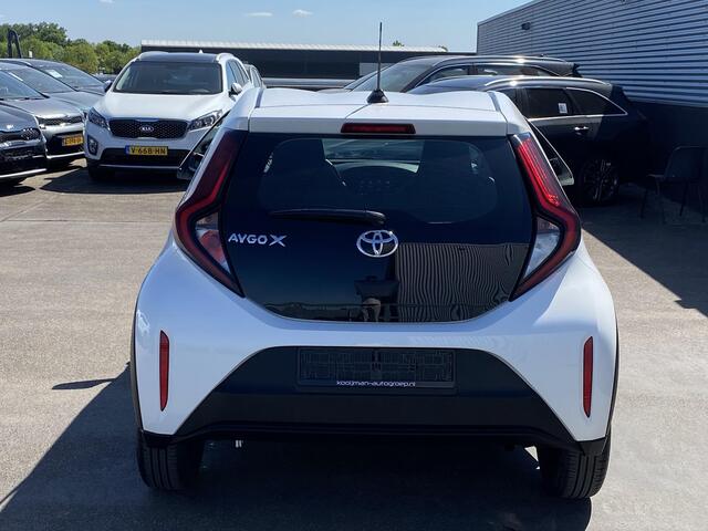 Toyota AYGO X 1.0 VVT-i S-CVT Play Automaat, AppleCarPlay/Android Auto Navigatie, Achteruitrij camera, Airconditioning, Adaptieve cruise control