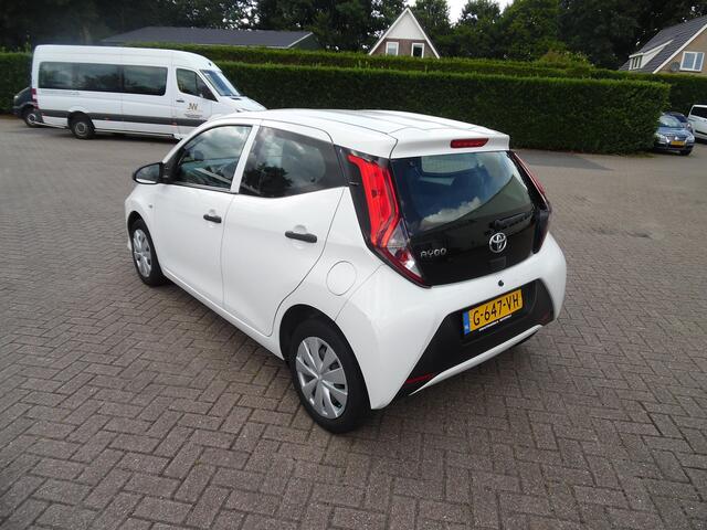 Toyota AYGO 1.0 VVT-i x-fun