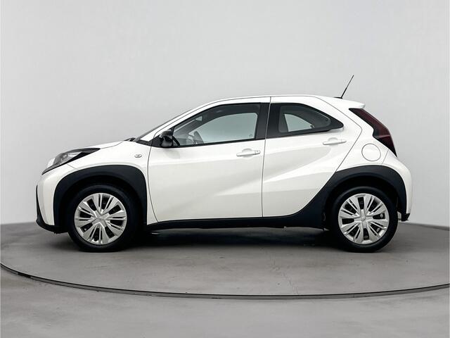 Toyota AYGO X 1.0 VVT-i S-CVT Play | NL-Auto | Automaat | Parkeercamera | Apple Carplay -/ Android Auto |