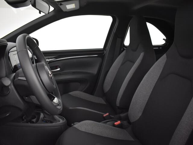 Toyota AYGO 1.0 VVT-i S-CVT Play | Parkeersensoren V+A | Camera