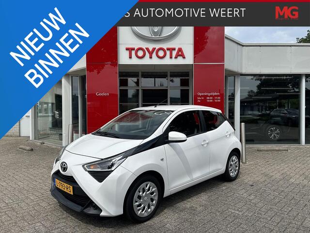 Toyota AYGO 1.0 VVT-i x-play, Apple carplay, Camera